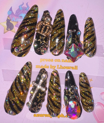 Tsuyome Guaru | Press On Nails