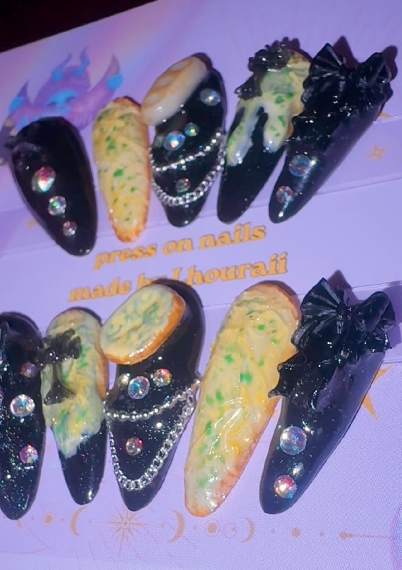 Garlic Bread Goth | Press On Nails